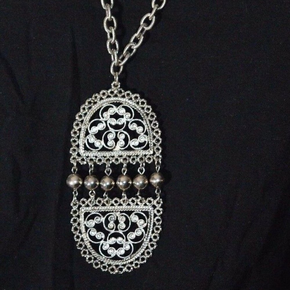 Silver Tone Filigree Medallion Chain Link Necklace